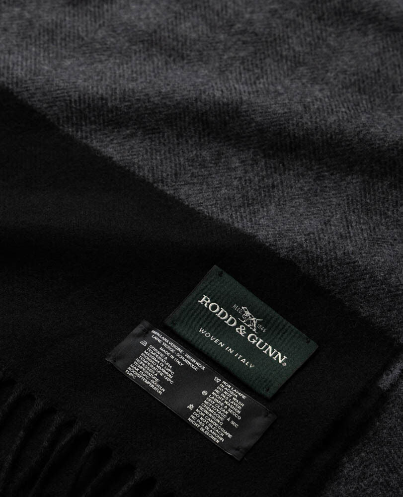 Darlington Scarf | Carbon