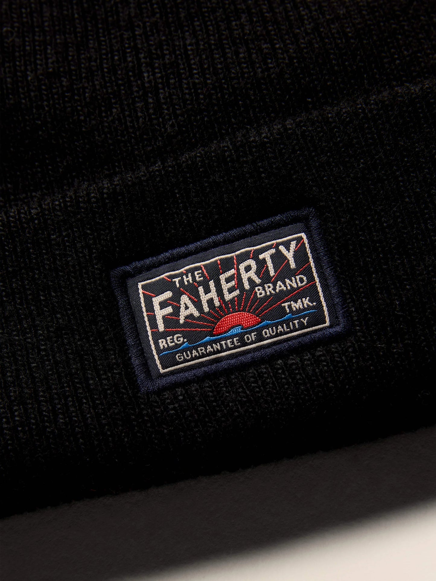 Core Logo Beanie | Black