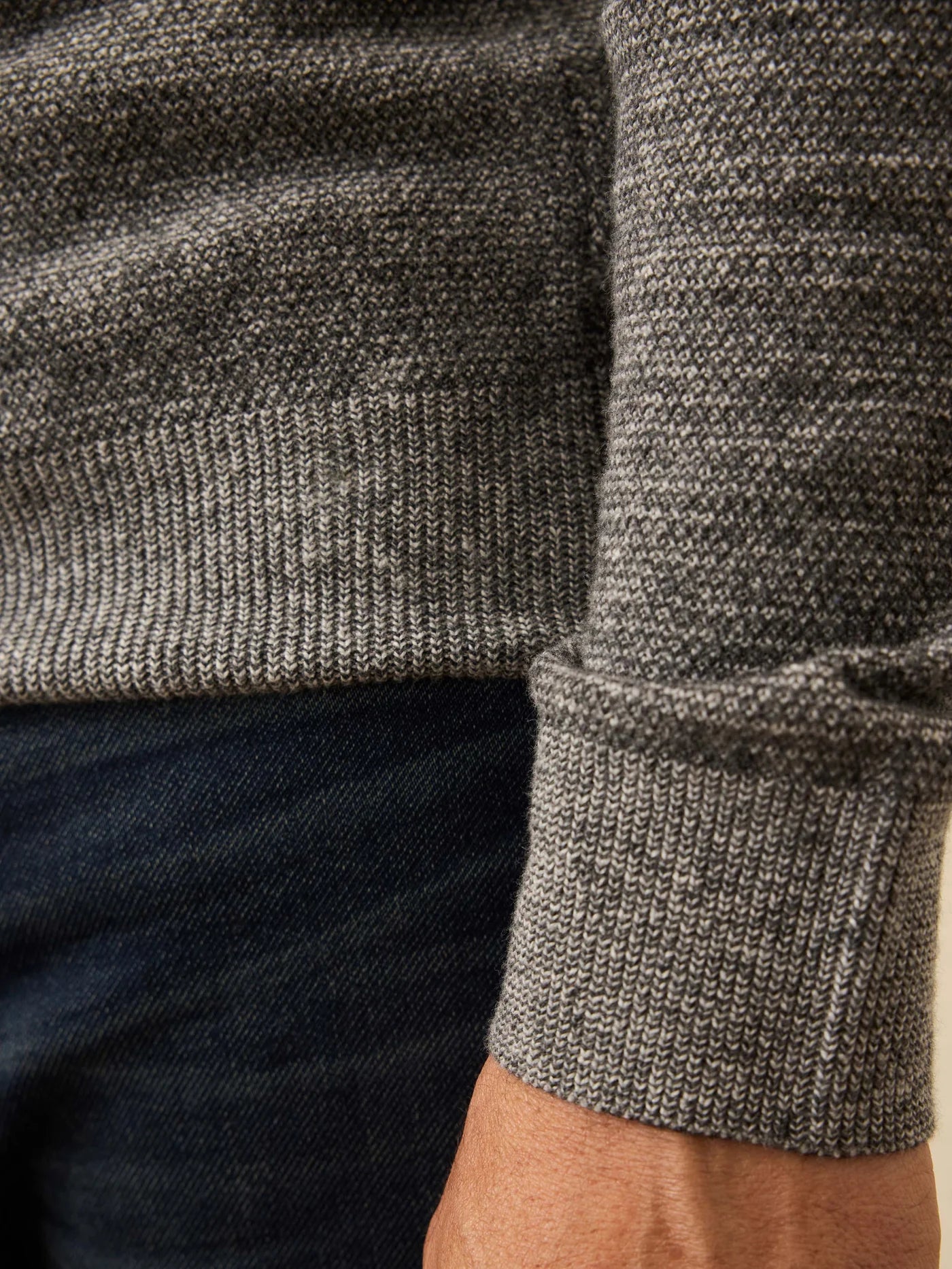 Jackson Crew Sweater | Dark Ash Feeder