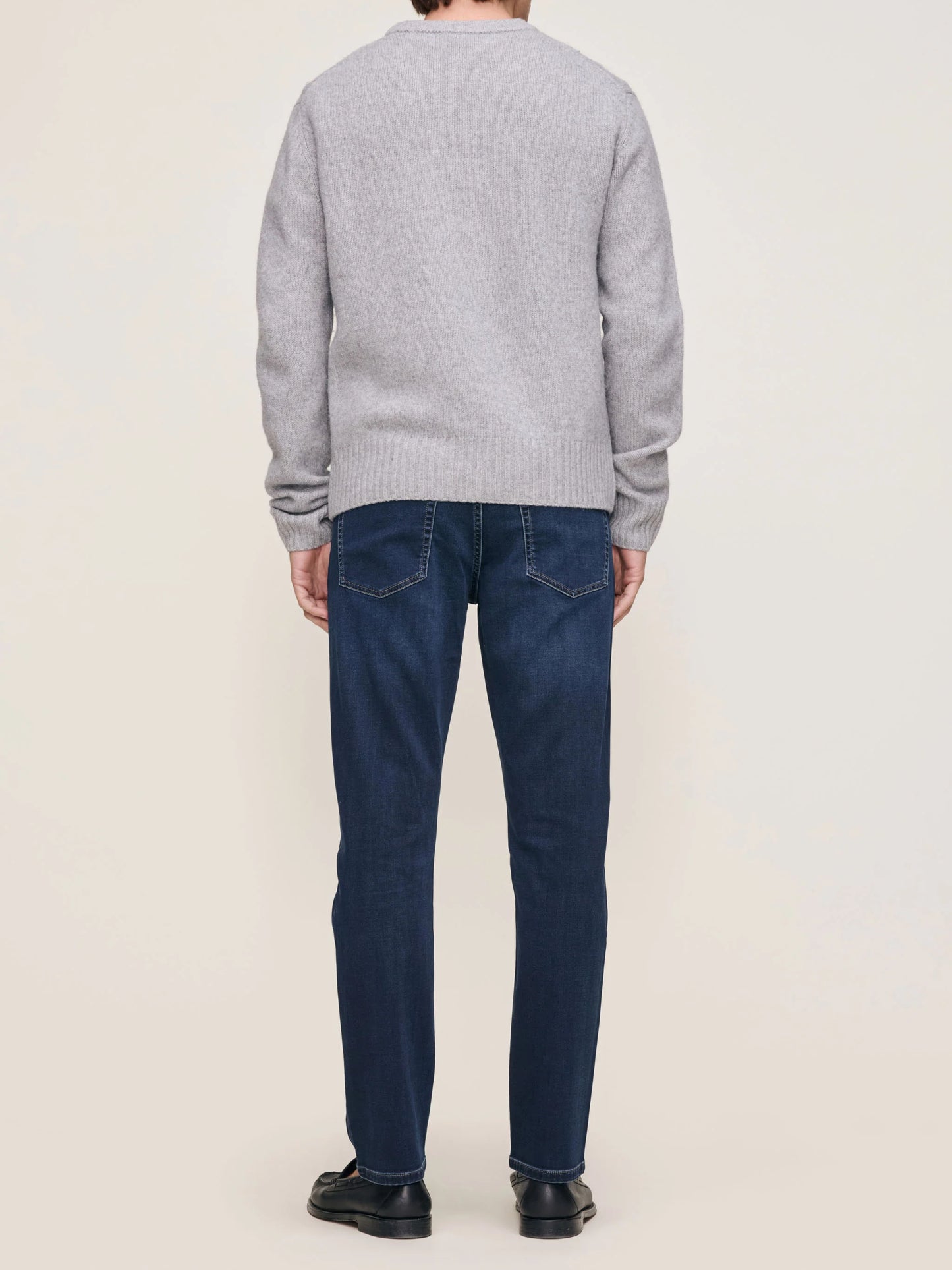 Russell Slim Straight | Newport